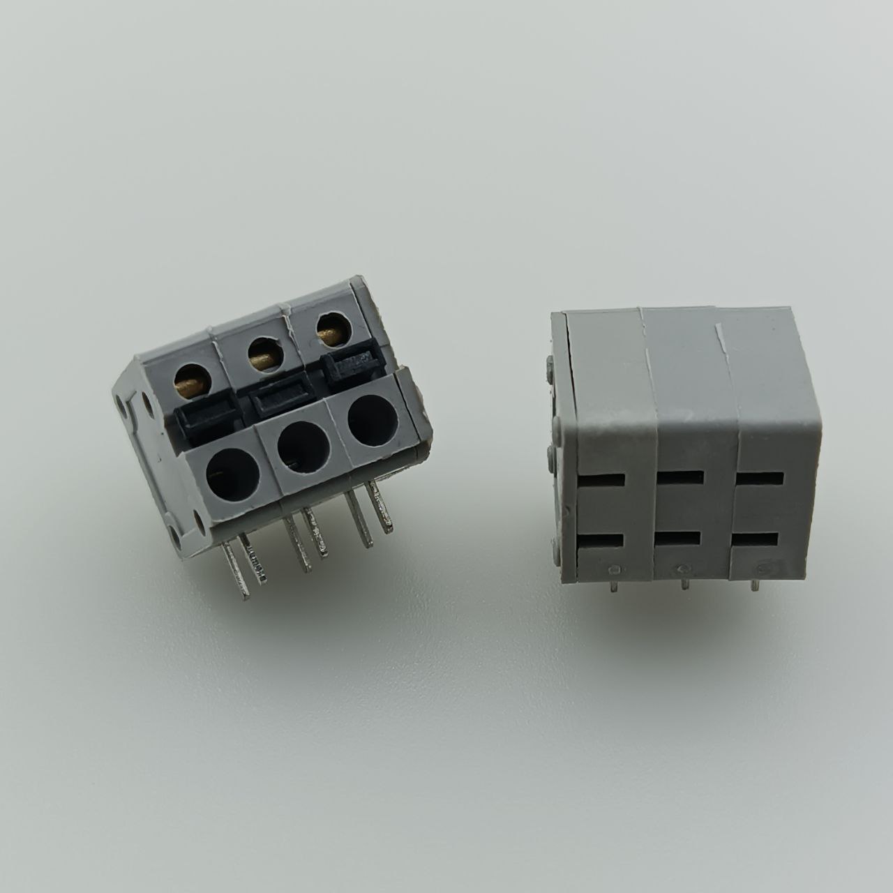 3-pin-female-block-terminal-فشاری ترمینال فشاری 3 پین برند Phoenix - تصویر 1