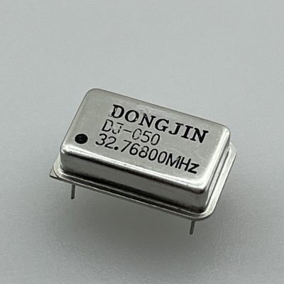 اسیلاتور 32.768MHz پکیج DIP