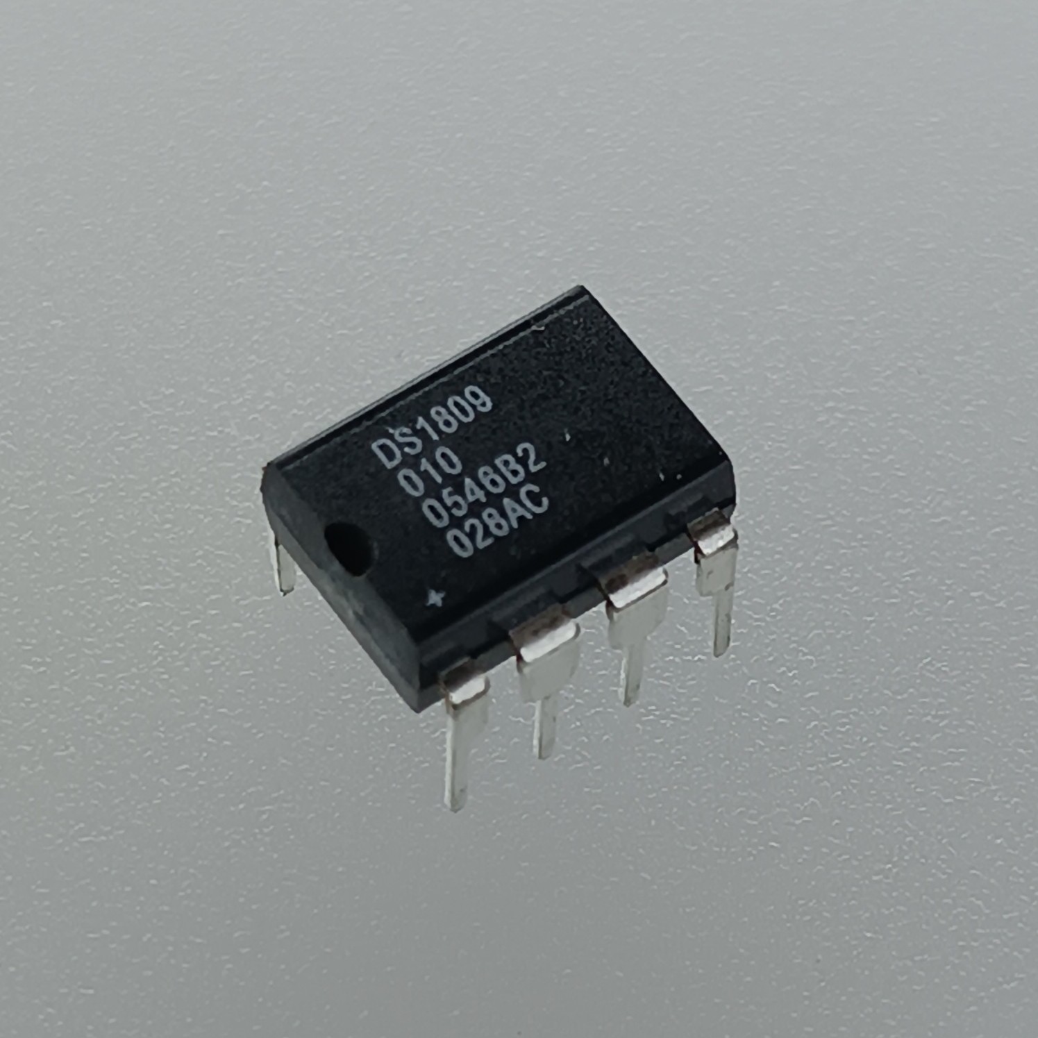 DS1809 آیسی DS1809 – دیجیتال پتانسیومتر 100k - تصویر 1