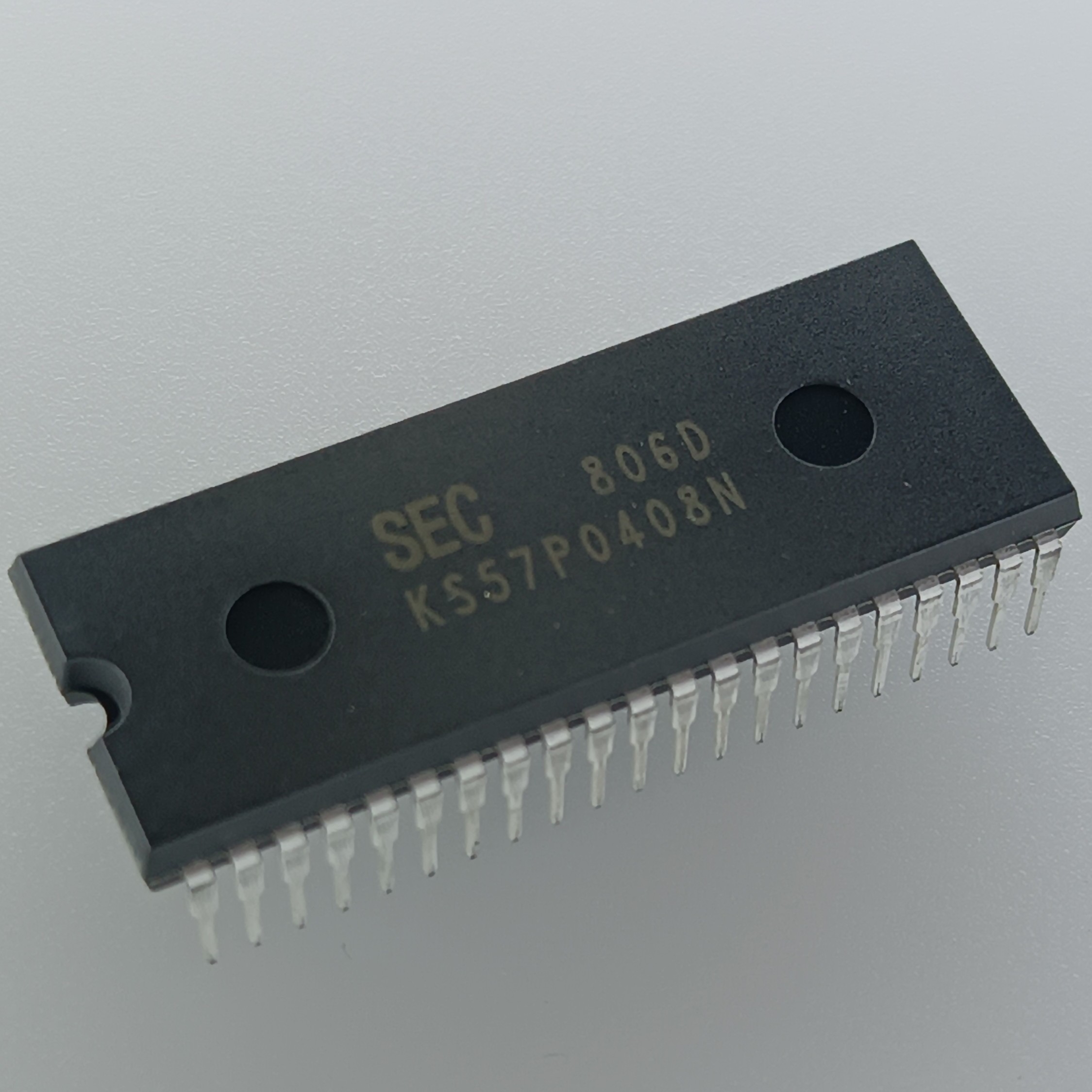 KS57P0408N آیسی حافظه KS57P0408N – ظرفیت 4 کیلوبایت - تصویر 1