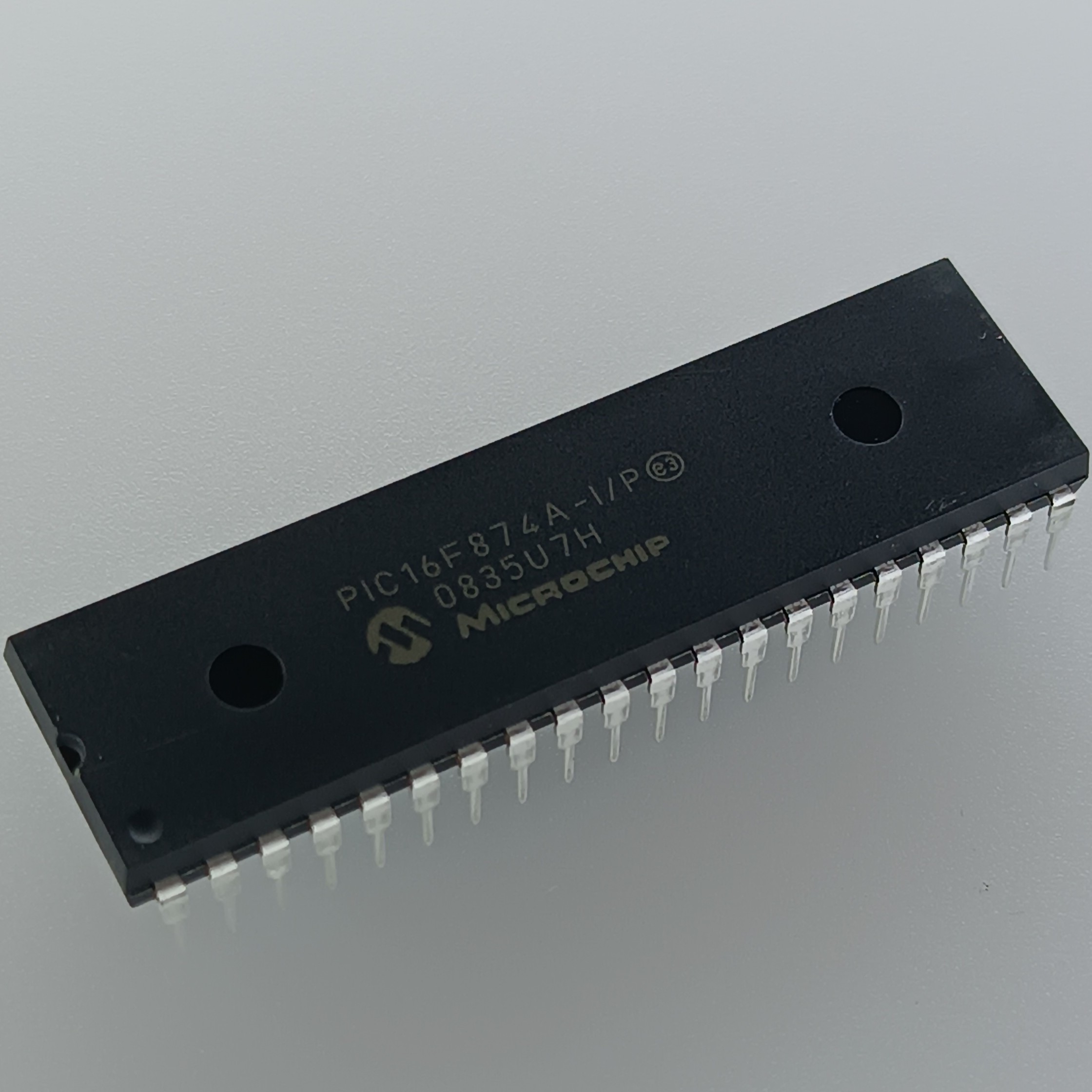PIC16F874A-IP میکروکنترلر PIC16F874A-I/P – میکروکنترلر PIC16F سری پیشرفته - تصویر 1