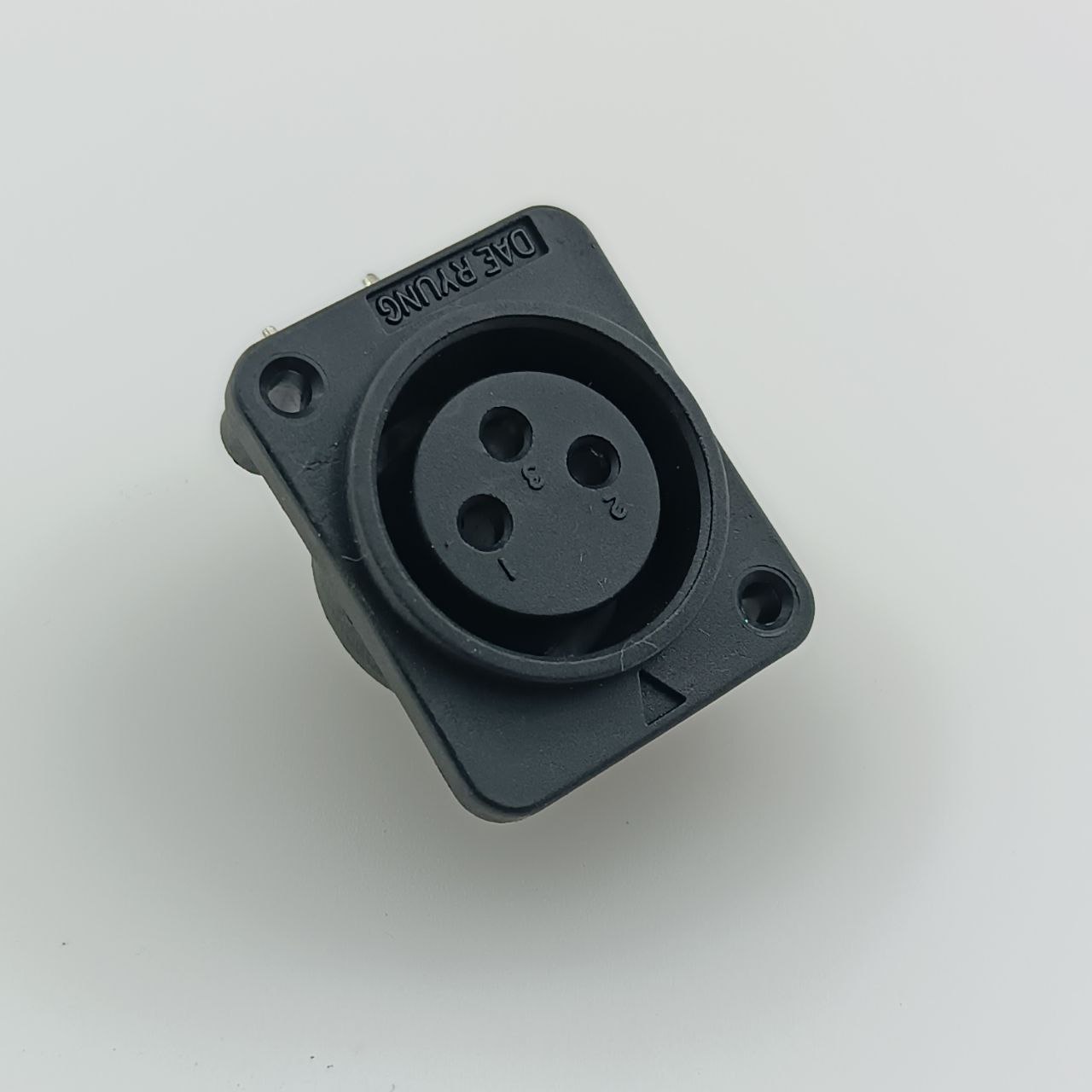 XLR_CONNECTOR_3PIN_FEMALE کانکتور مادگی 3 پین XLR - تصویر 1
