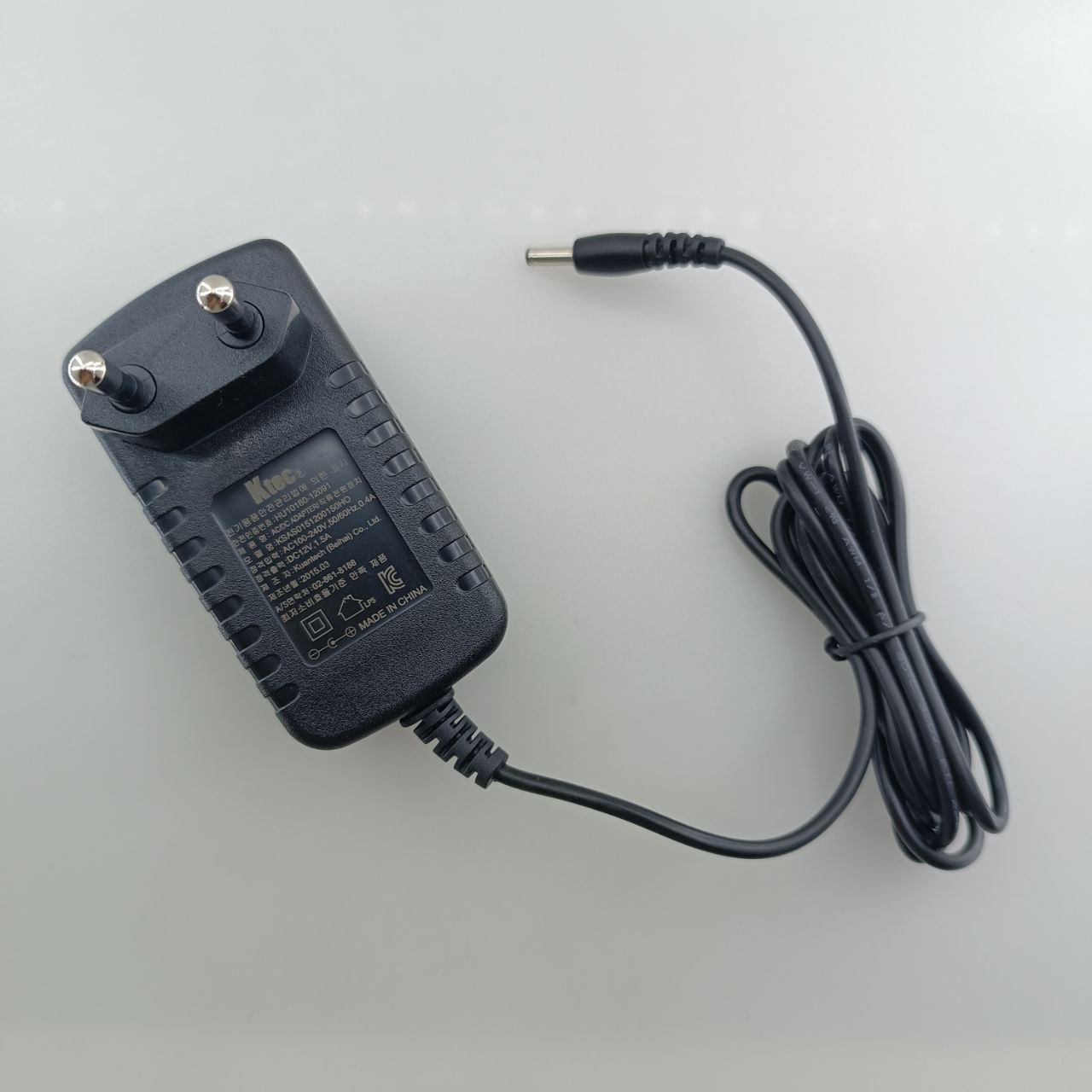 adapter12v-1.5A-code60-1.jpg آداپتور دیواری 12 ولت 1.5 آمپر - تصویر 1