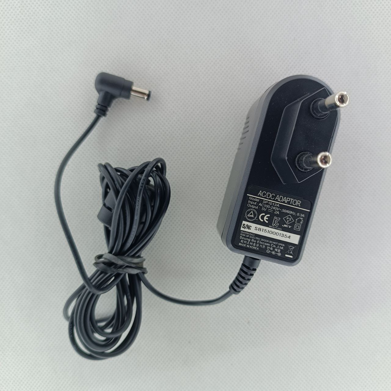 adapter5v-2A-code34-2.jpg آداپتور دیواری 5 ولت 2 آمپر - تصویر 1
